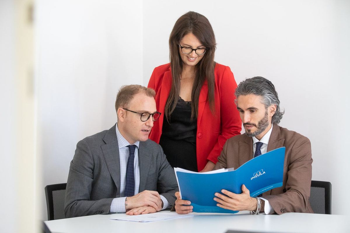 Il team Insula Immobiliare in agenzia